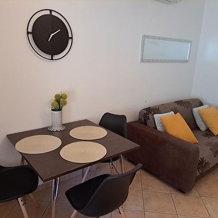 Studio Apartments Pinia-Marina Poreč Dış mekan fotoğraf