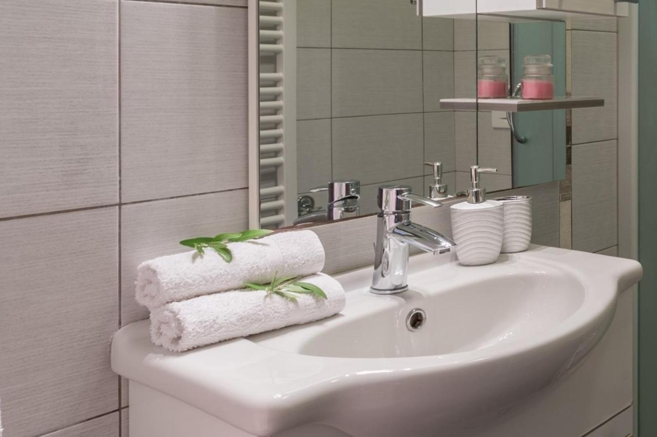Studio Apartments Pinia-Marina Poreč Dış mekan fotoğraf